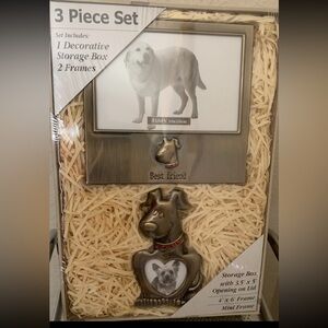 Decorative box with 2 pictures frames